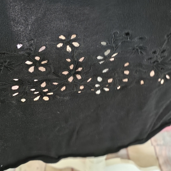 Ecru Lab Black Kimono bell sleeve floral cutout details sz S/M - Picture 6 of 9